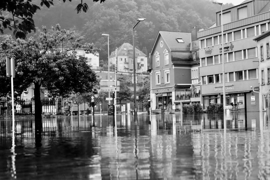 Flood Preparedness: Major Flooding Survival Steps Now